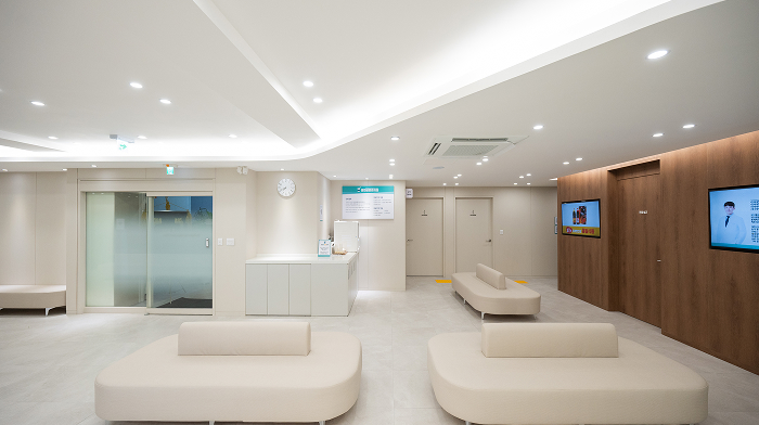 부산 문현본튼튼의원