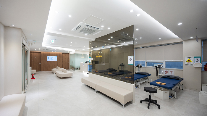 부산 문현본튼튼의원